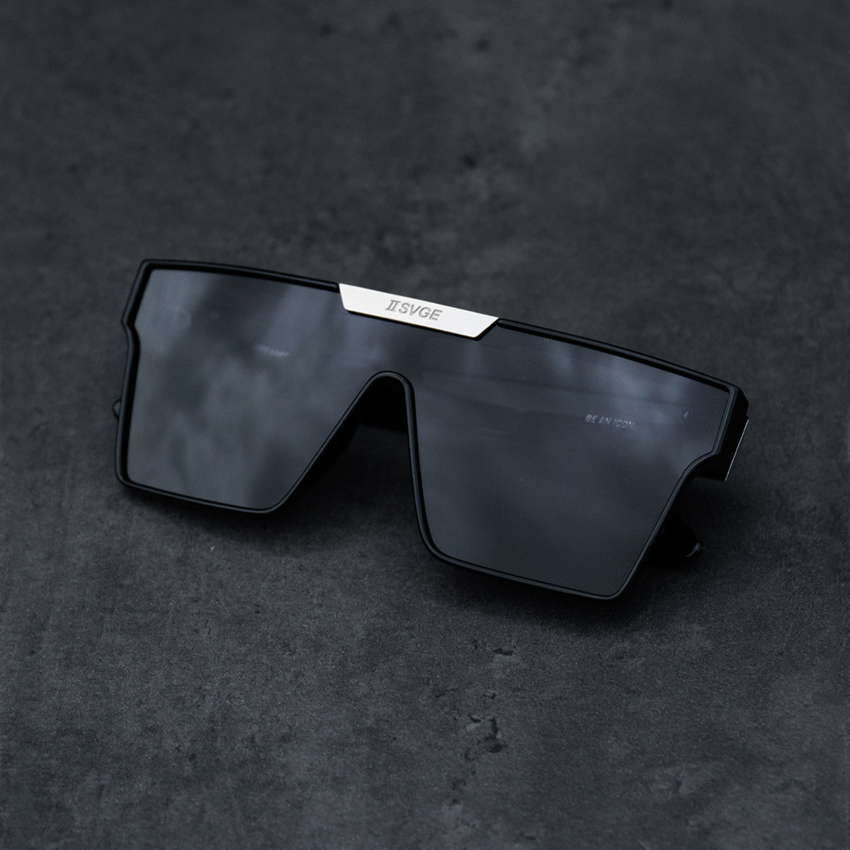 TWO SVGE | Premium Sunglasses & Eyewear | Icon - Silver