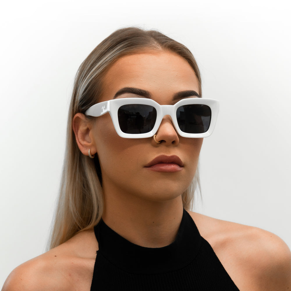 TWO SVGE | Premium Sunglasses & Eyewear | Paradiso - White